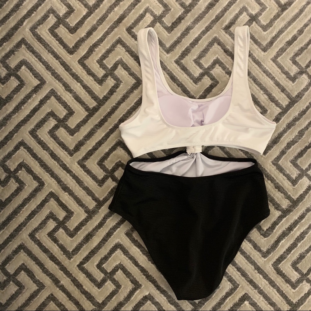 New Bathing suit - Picture 2 of 6